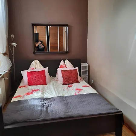 Lägenhet Apartament 3 Pokojowy W Centrum Gizycka *
