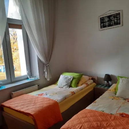 Lägenhet Apartament 3 Pokojowy W Centrum Gizycka Giżycko